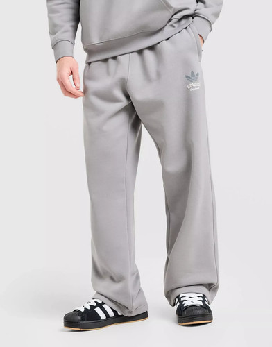 Large adidas originals trefoil - large,