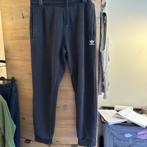 Adidas joggers zipped pockets - joggers,