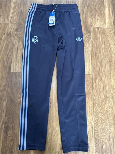 Adidas size afa - m,